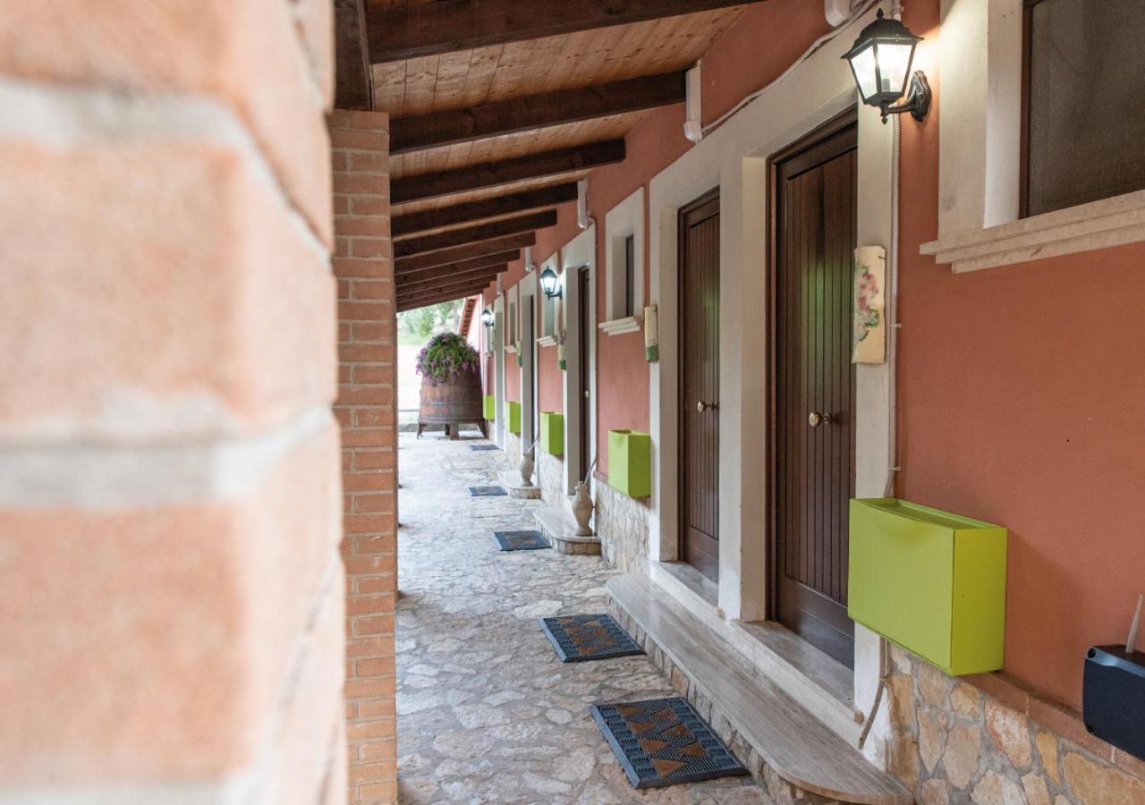 Il Sorgituro - Agriturismo Postiglione المظهر الخارجي الصورة